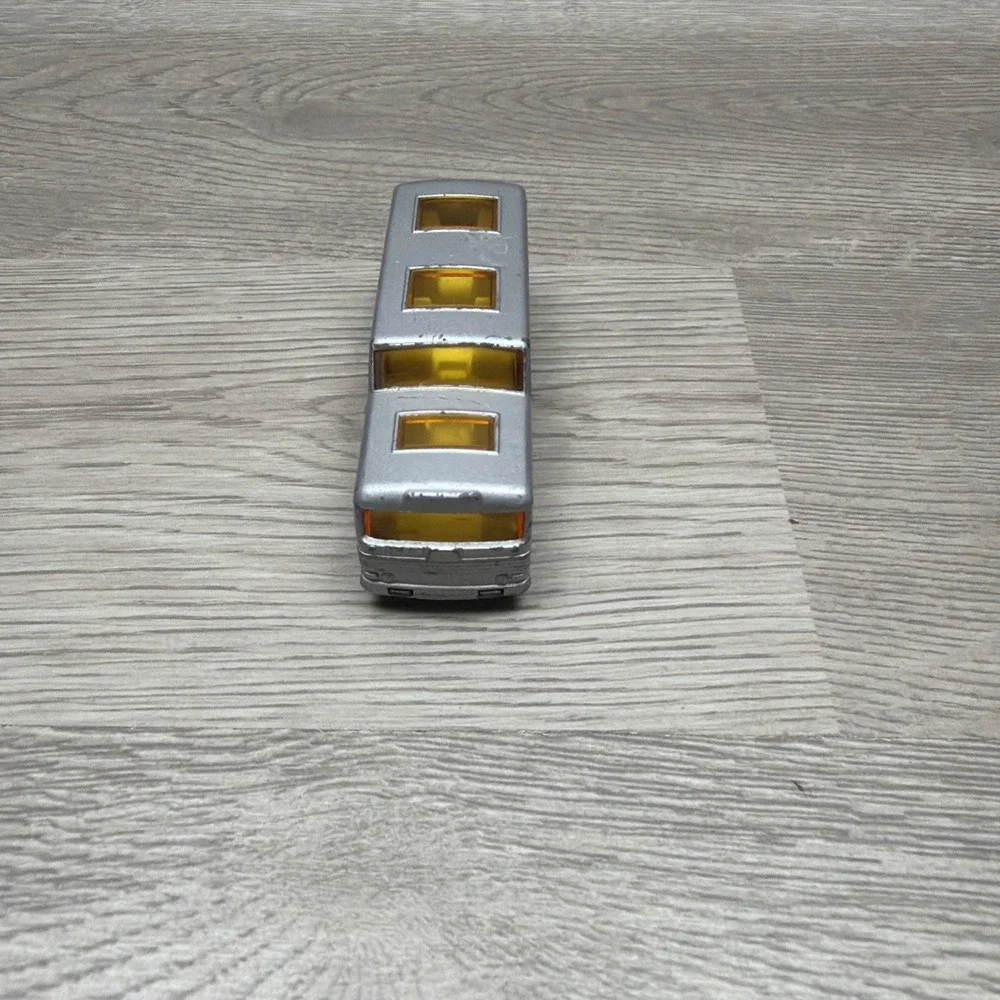 Matchbox No. 74 Daimler Bus & Matchbox Lesney Greyhound Coach No. 66 VTG Bundle